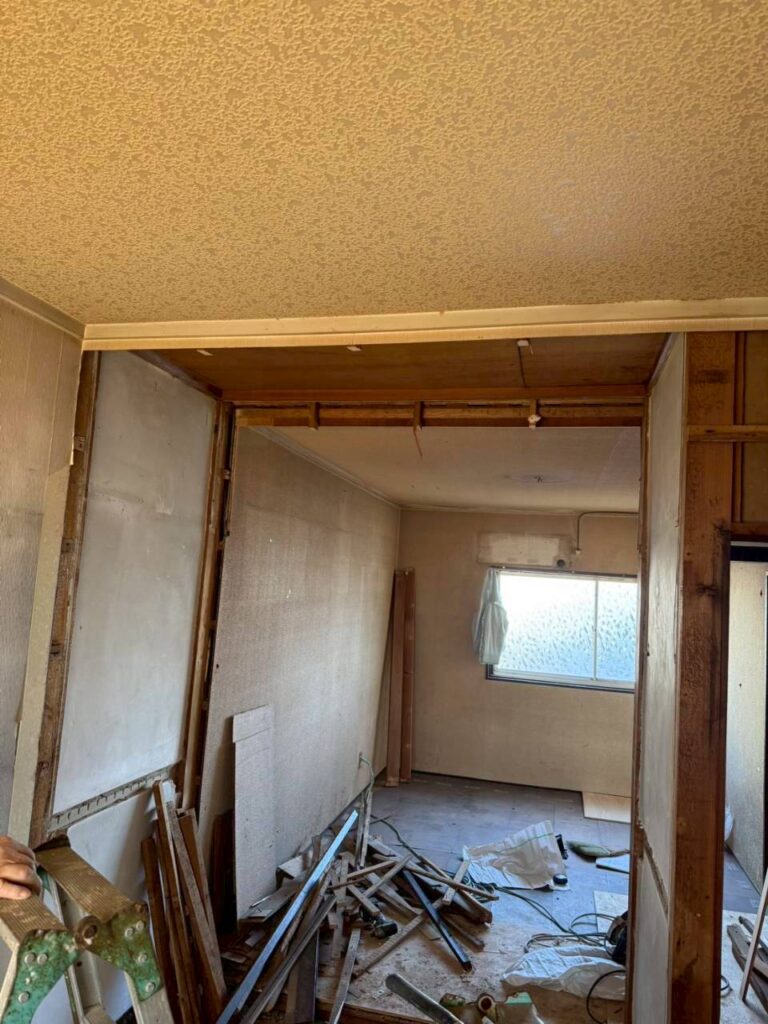 加古川市　内装リフォーム　施工中