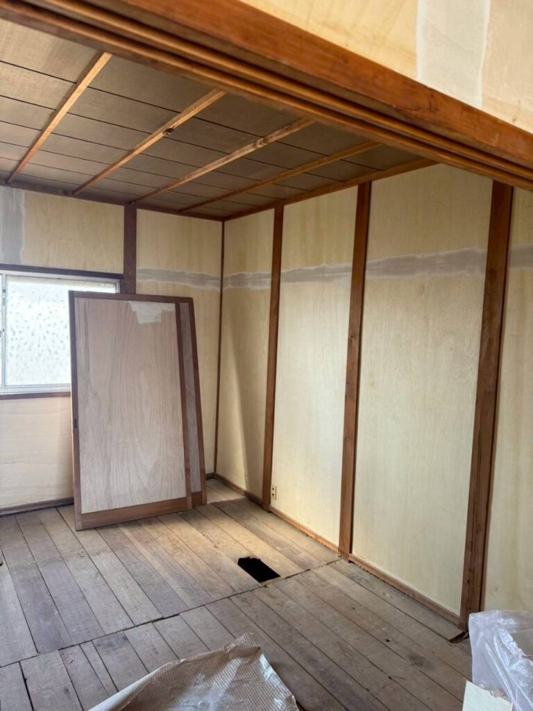 加古川市　内装リフォーム　施工中