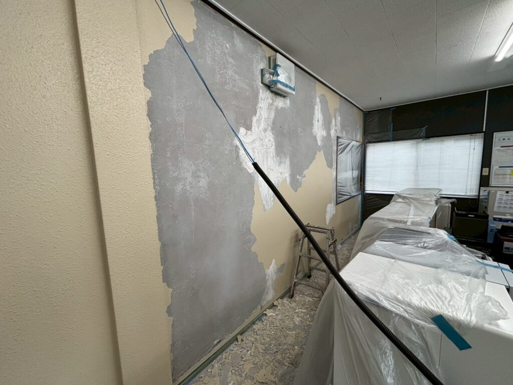 施工中　ケレン